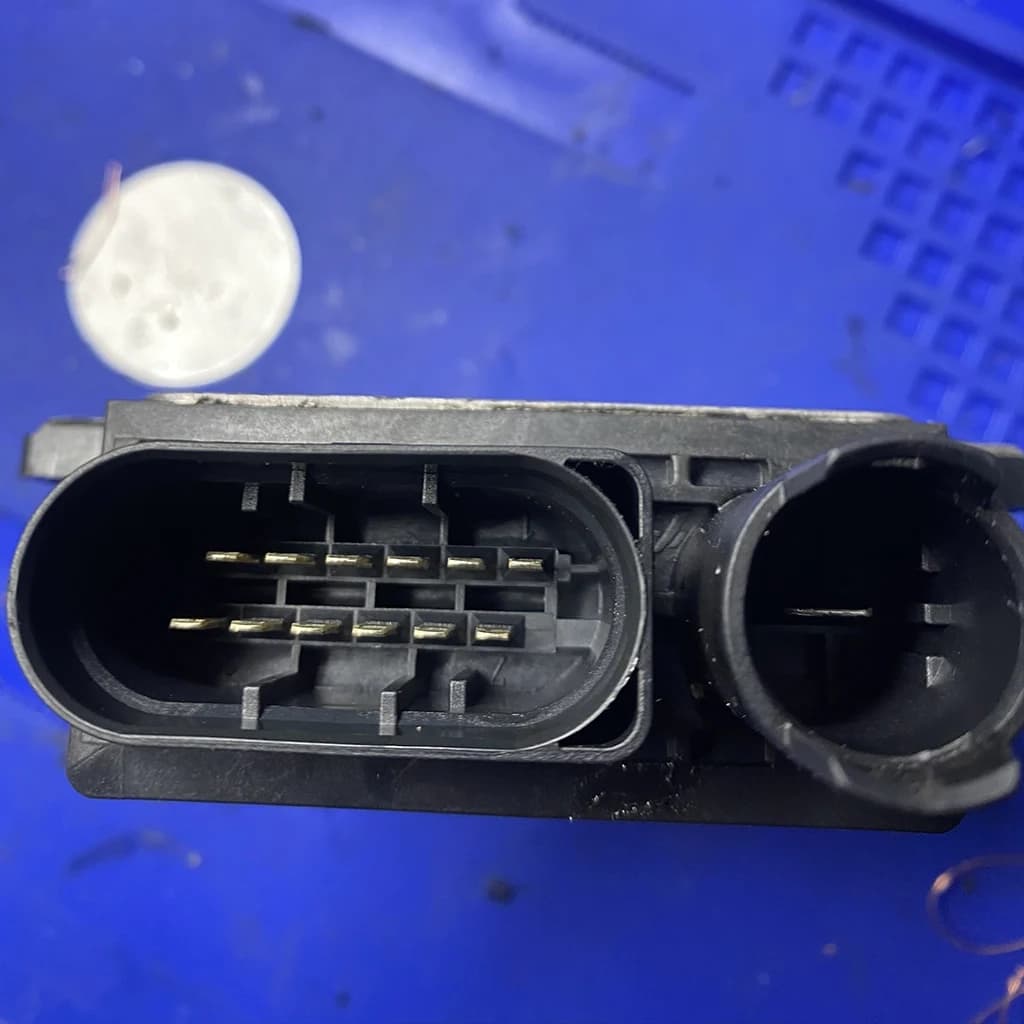 naprawa sterownika świec żarowych 052214010 Beru zdjęcie-3