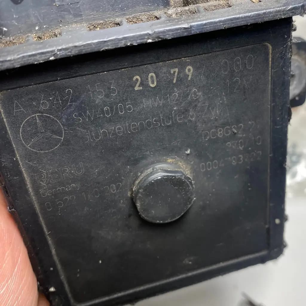 naprawa sterownika świec żarowych Beru SW40/05 HW12/10 DC8G02-27 270/10 10004703722 zdjęcie-1